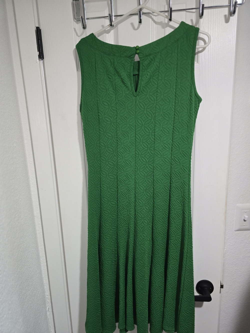 Green Textured Sleeveless Dress